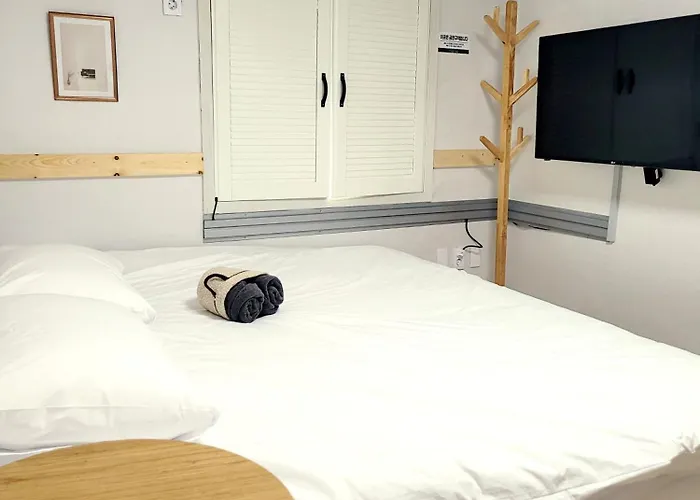 Cozy Seomyeon Hotel *